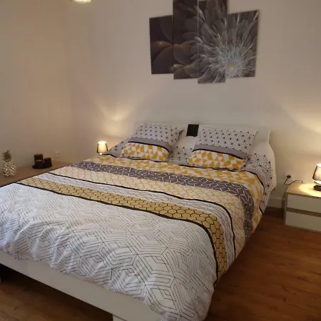 L' éscale De La Besbre Vaumas